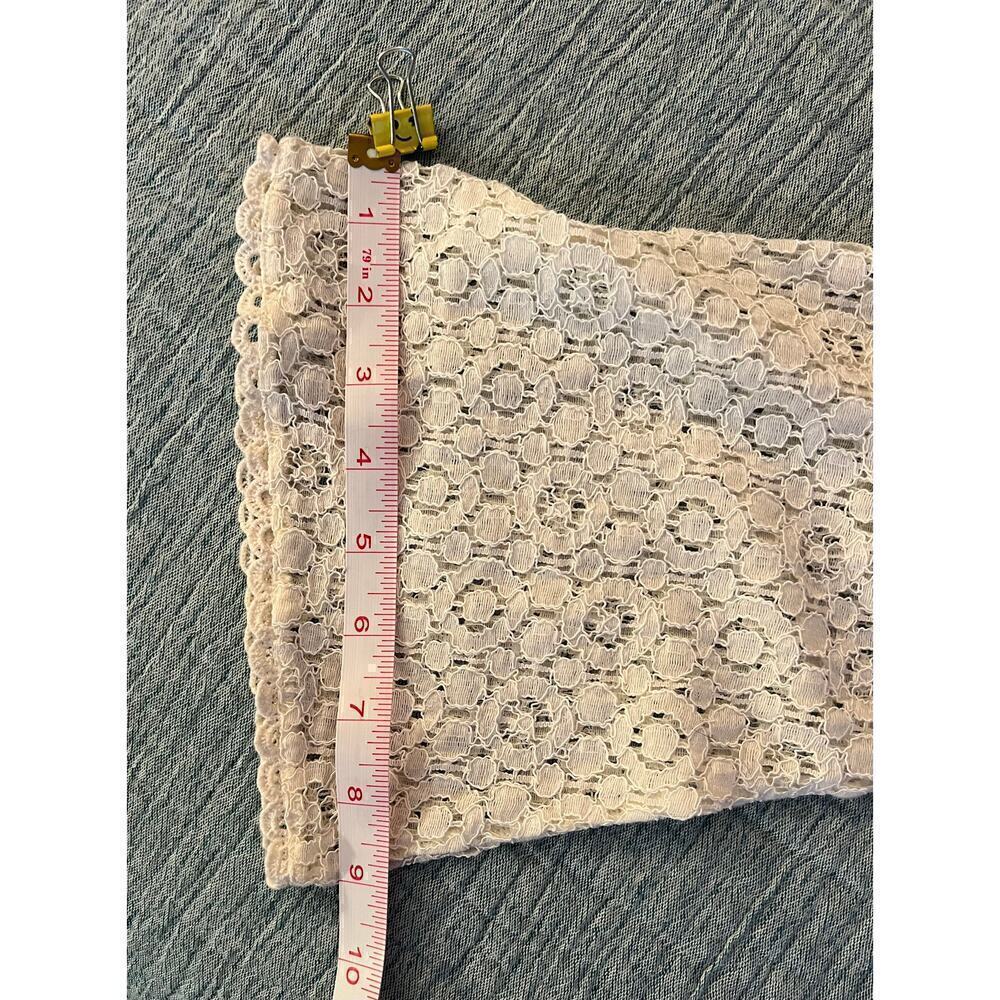 Lace Top from Banana Republic - Picture 5 of 8